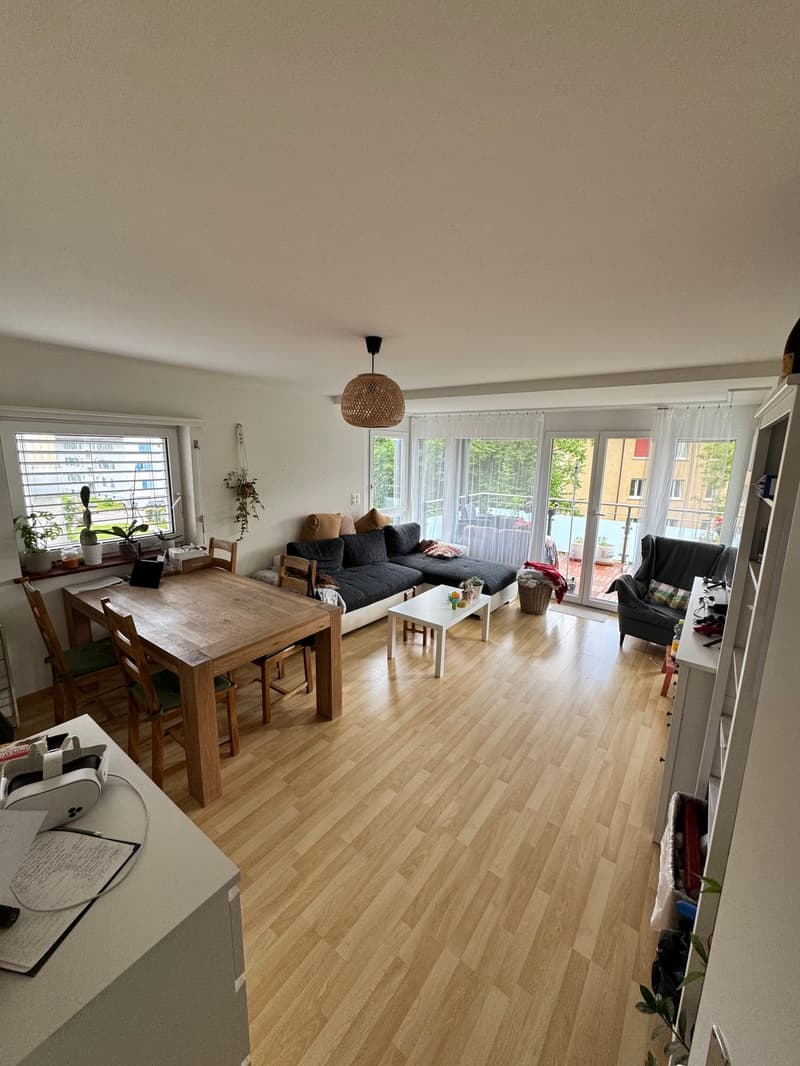 Charmante 4-Zimmer-Wohnung mit Balkon in Wetzikon (8)