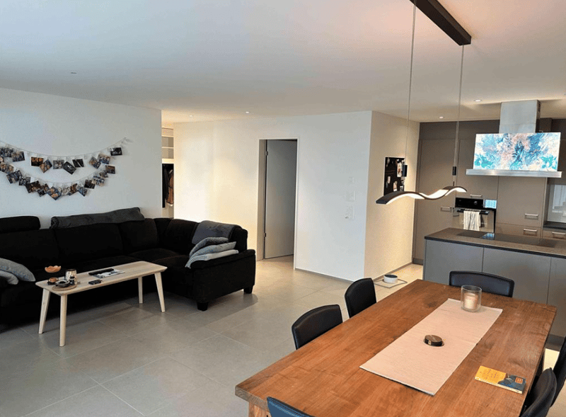 Exclusive 3.5-room garden apartment with approximately 100 m² private outdoor area (2)