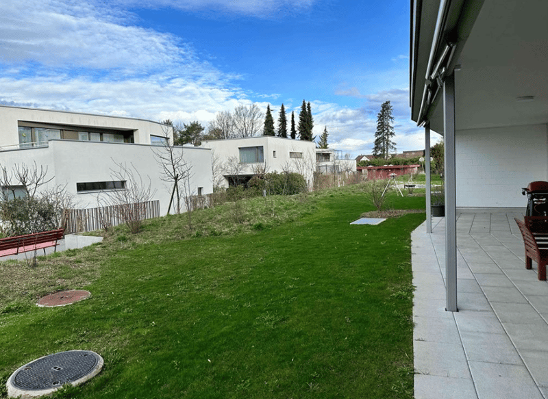 Exclusive 3.5-room garden apartment with approximately 100 m² private outdoor area (1)