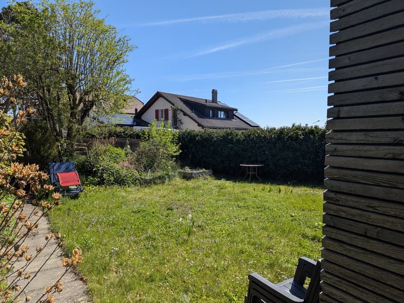 Großes Duplex mit 6.5 Zimmern und Panoramablick auf den See und die Alpen, privater Garten (11)