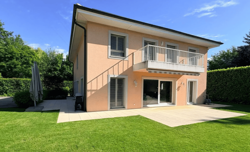 Élégante villa 7.5 Pièces familiale à Terre-Sainte / Elegant Family Villa 7.5 Rooms in Terre-Sainte (2)