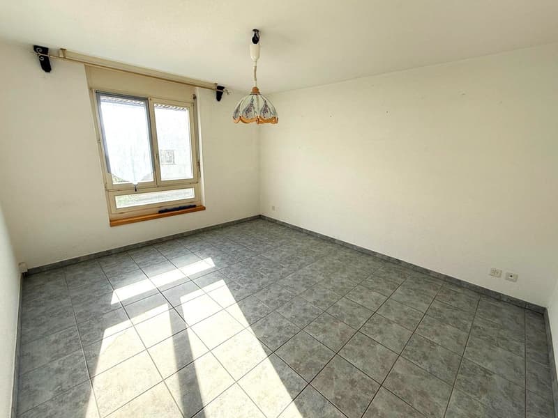 Appartamento attraente di 4,5 locali con balcone, garage e molto spazio di stoccaggio (8)