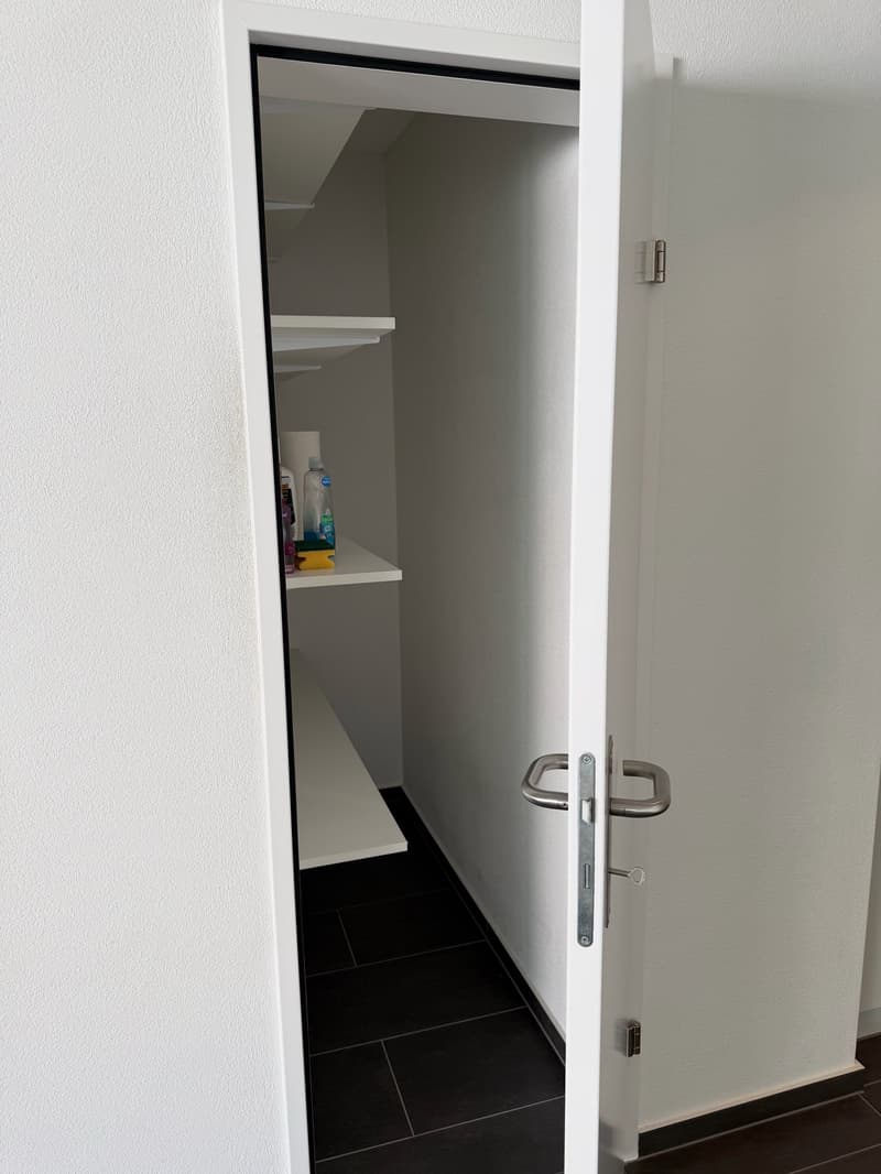 Bright 3.5-room apartment, 95 m², in a central location in Steffisburg (5)