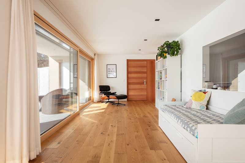 High-quality owner-occupied apartment (4.5 rooms) in Lenz (GR) (10)
