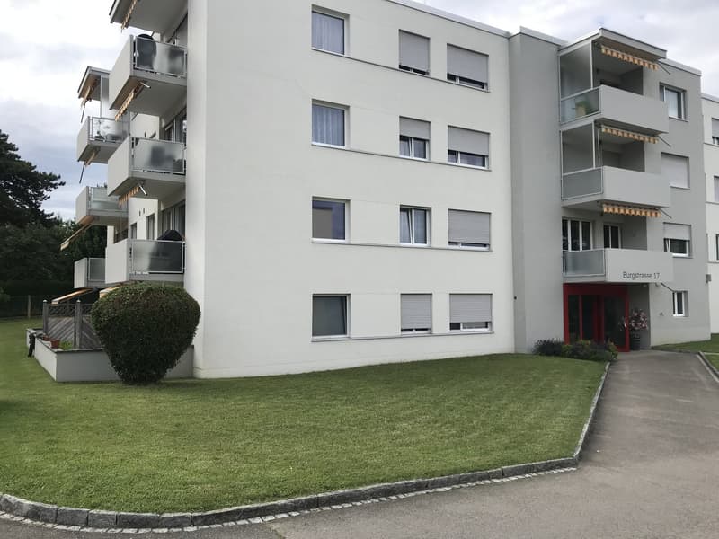 Appartement 3,5 pièces au rez-de-chaussée avec terrasse dans un quartier calme – avec place de parking extérieure à louer (5)