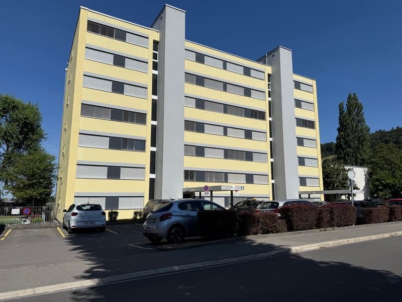 Appartement attractif de 3,5 pièces à Rüfenacht (6)