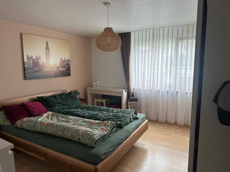 Appartement lumineux 4.5 pièces avec balcon et ascenseur à Reiden (11)