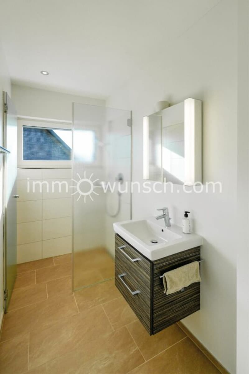 Charmant appartement en attic de 4 ½ pièces (8)