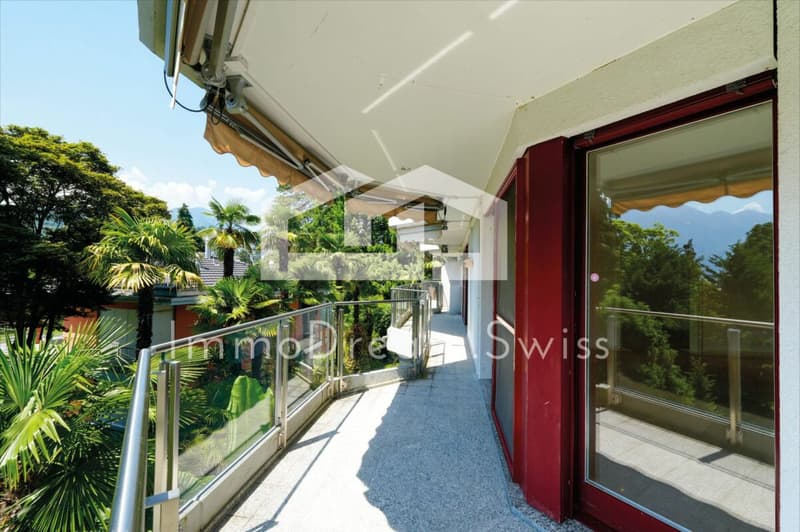 Spacious and bright 4 ½ room maisonette property, "Residenza al Parco", with partial lake view (1)