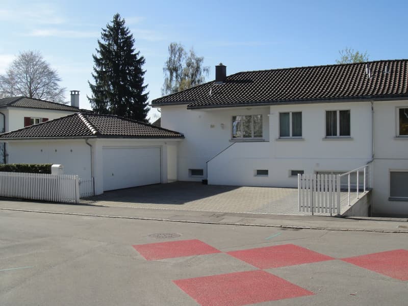 Villa esclusiva di 6,5 locali con vista sul giardino a Muri presso Berna (2)