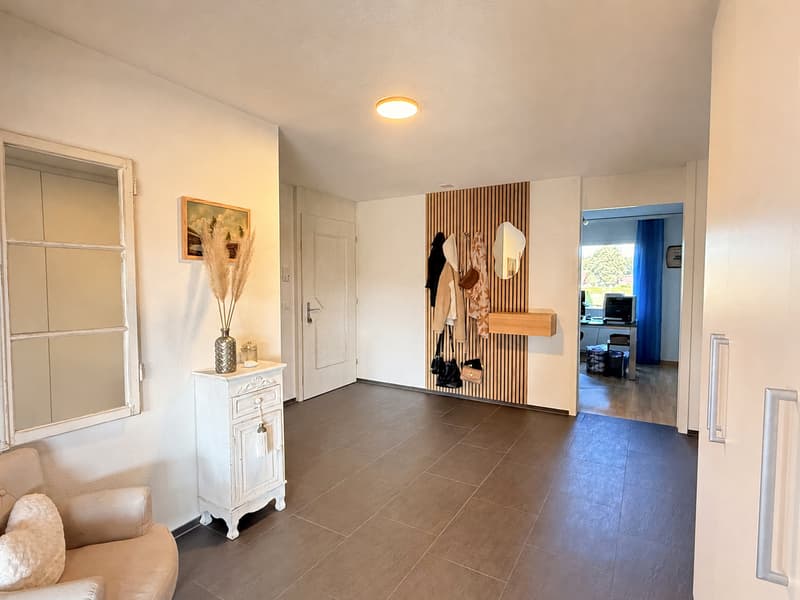 Appartement 4.5 pièces en norme de propriétaire - tranquillité absolue avec beaucoup de verdure à Hünenberg (13)