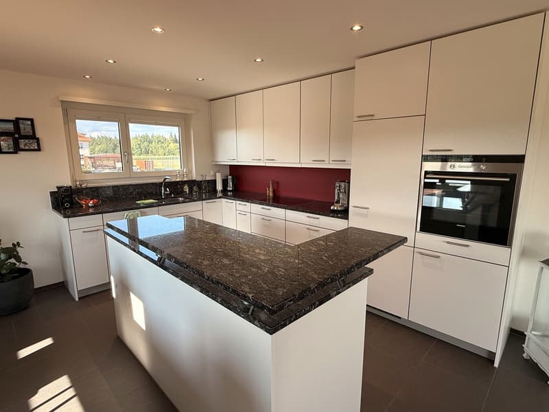 Appartement 4.5 pièces en norme de propriétaire - tranquillité absolue avec beaucoup de verdure à Hünenberg (5)