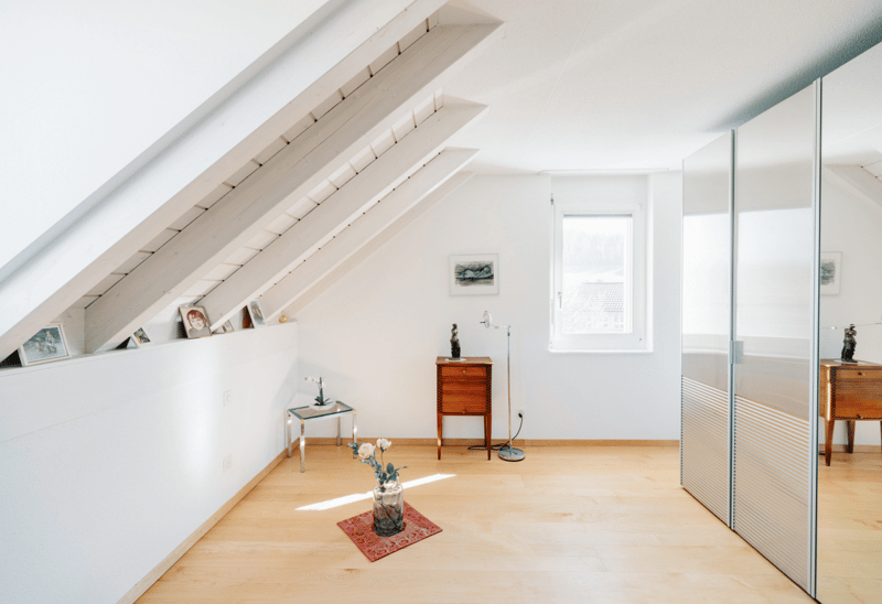 Appartement duplex spacieux 5 pièces (galerie) avec vue sur la montagne à Steffisburg (11)
