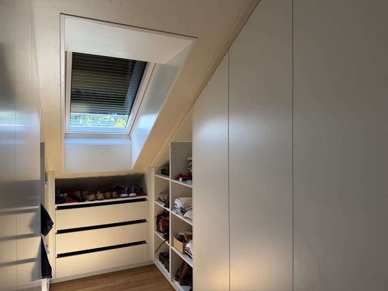 Moderne 4.5-Zimmer-Dachwohnung mit Loggia im Eigentumsstandard in Möhlin (5)