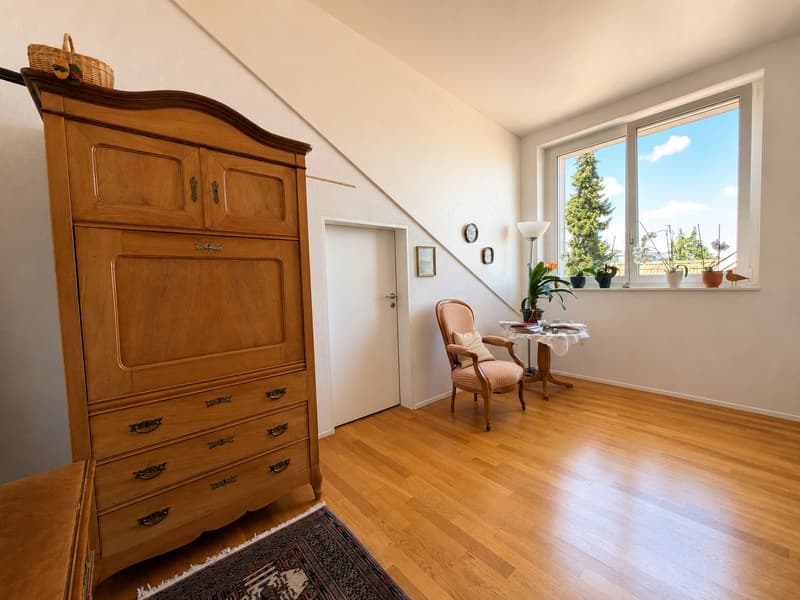 Moderne 4.5-Zimmer-Dachwohnung mit Loggia im Eigentumsstandard in Möhlin (8)