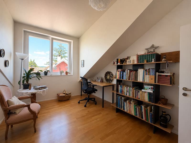 Moderne 4.5-Zimmer-Dachwohnung mit Loggia im Eigentumsstandard in Möhlin (9)