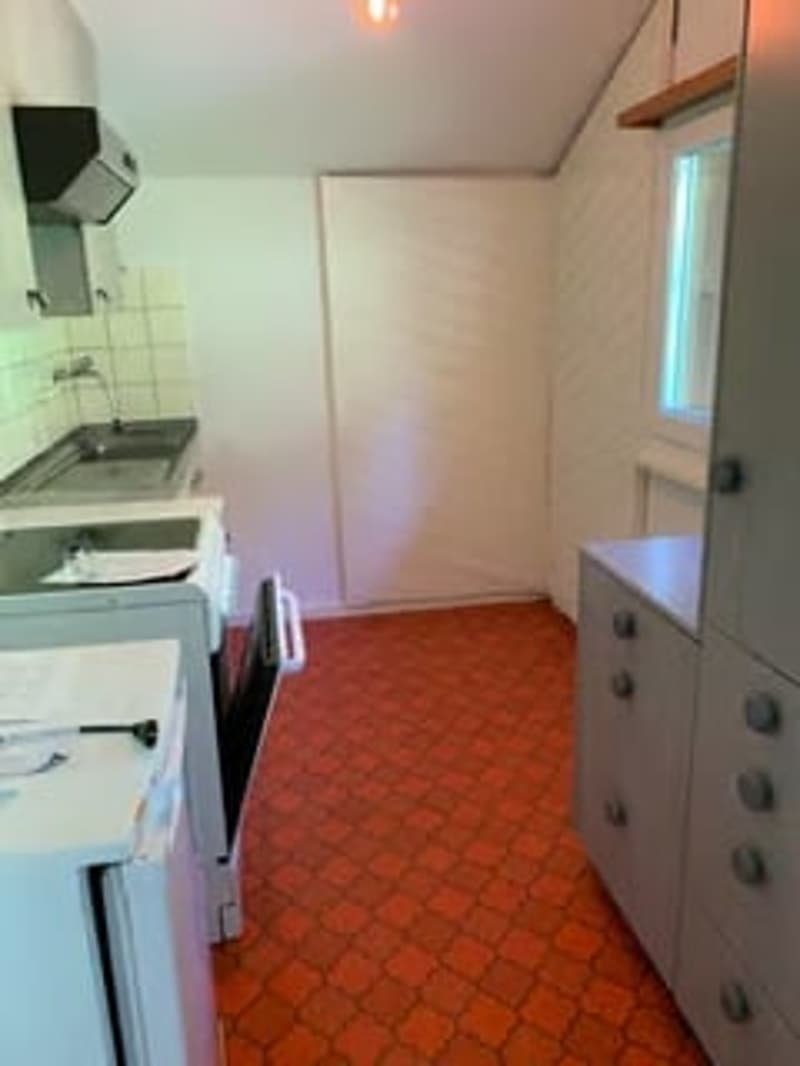 Helle 3-Zimmer-Wohnung mit Balkon in Heimberg (3)