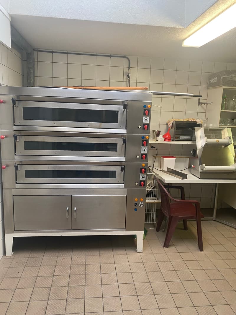 Taky away, Restaurant oder Laden, Lager / Mietwohnung 3.5 Zimmer möglich (9)