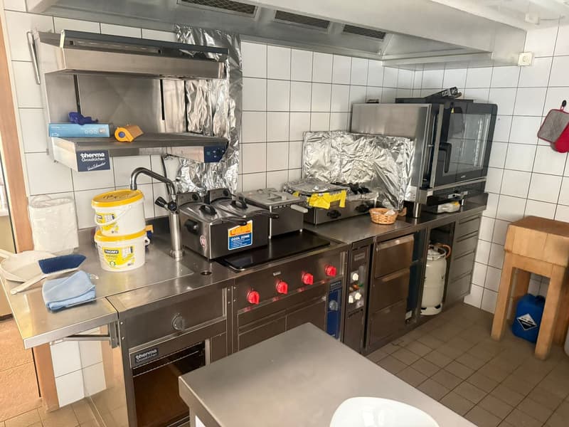 Taky away, Restaurant oder Laden, Lager / Mietwohnung 3.5 Zimmer möglich (11)