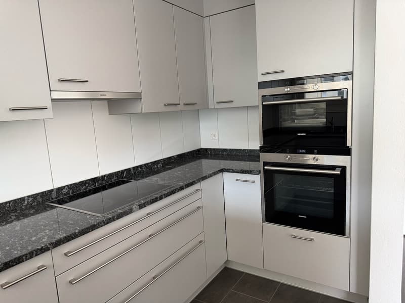 Appartamento 3.5 locali luminoso, 95 m², in posizione centrale a Steffisburg (7)