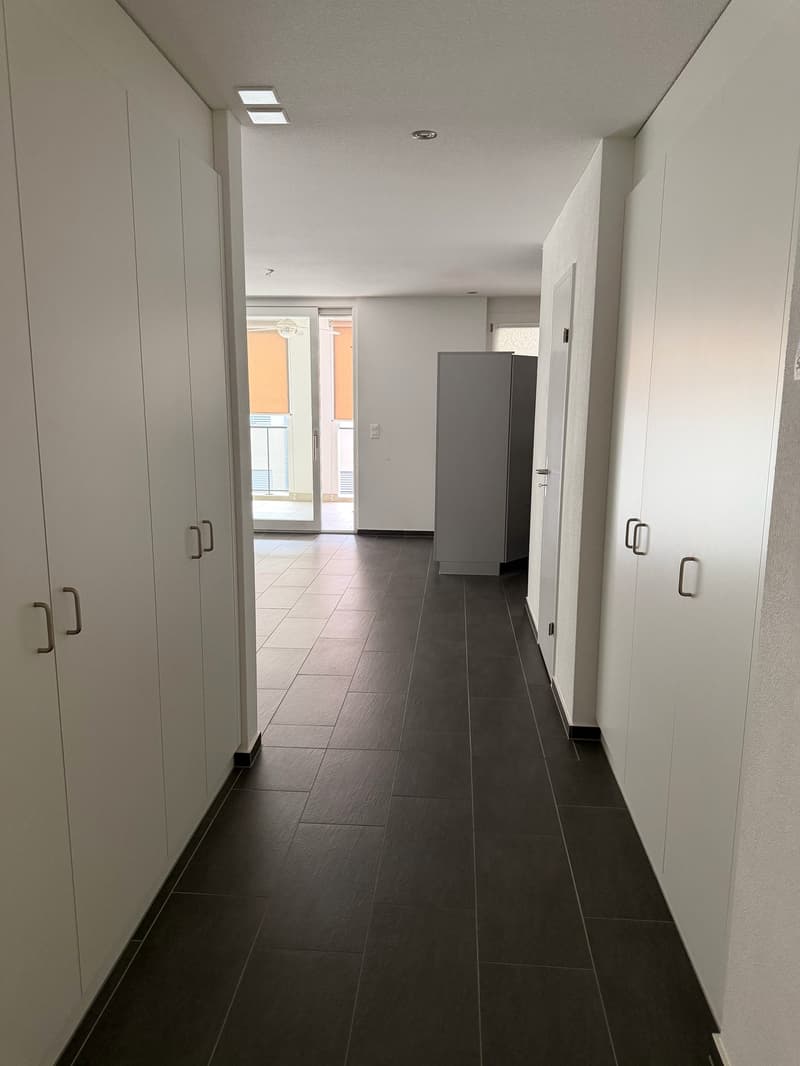 Appartamento 3.5 locali luminoso, 95 m², in posizione centrale a Steffisburg (3)