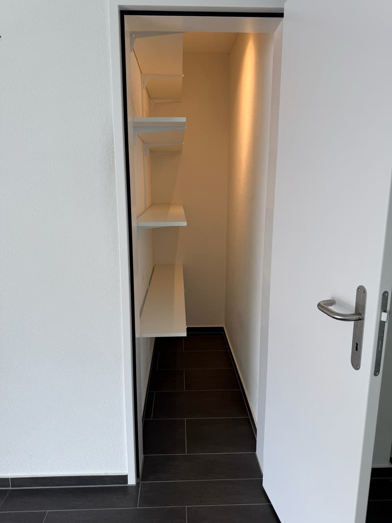 Appartamento 3.5 locali luminoso, 95 m², in posizione centrale a Steffisburg (6)
