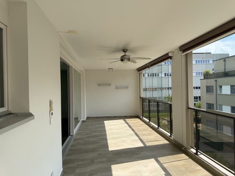 Appartamento 3.5 locali luminoso, 95 m², in posizione centrale a Steffisburg (2)