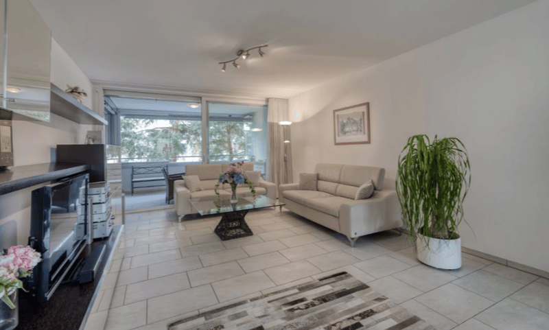 Grosszügige 3.5-Zimmer-Wohnung im ruhigen Wohnpark Feldhof in Zug (2)