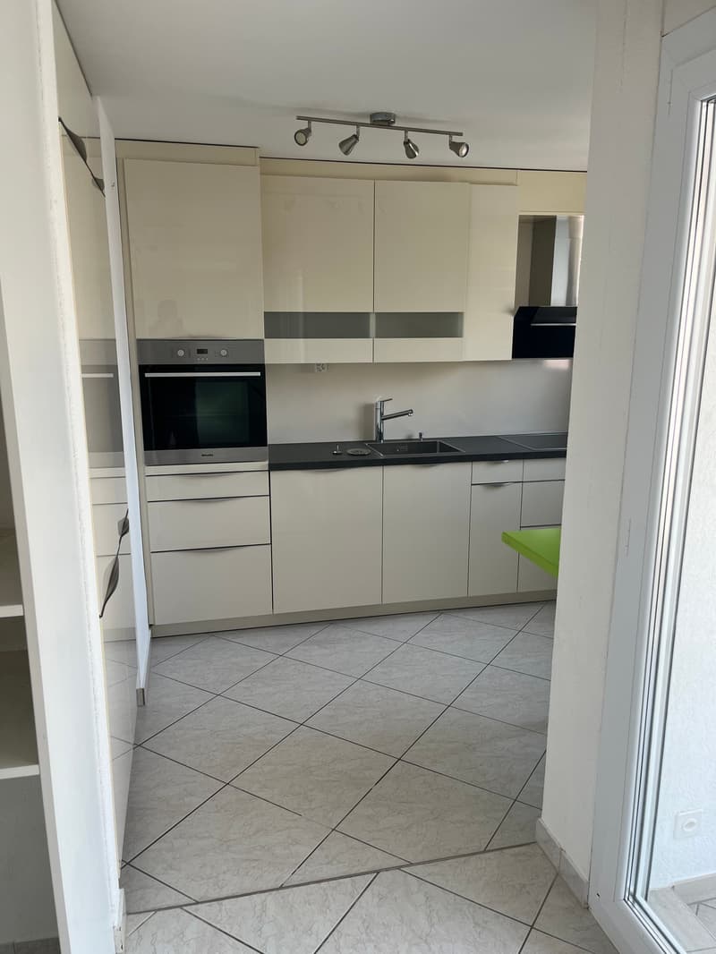 Geräumige 5.5-Zimmer-Wohnung an der Hauptstrasse in Biberist –sofort verfügbar!" (15)
