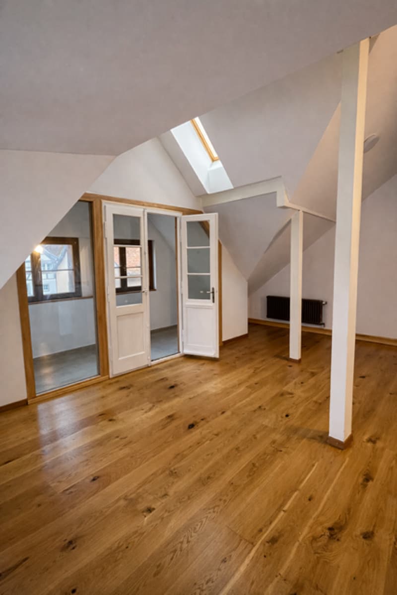 Charmantes 2.5-Zimmer-Eckhaus auf drei Etagen – Wohnen mit Hausgefühl (3)