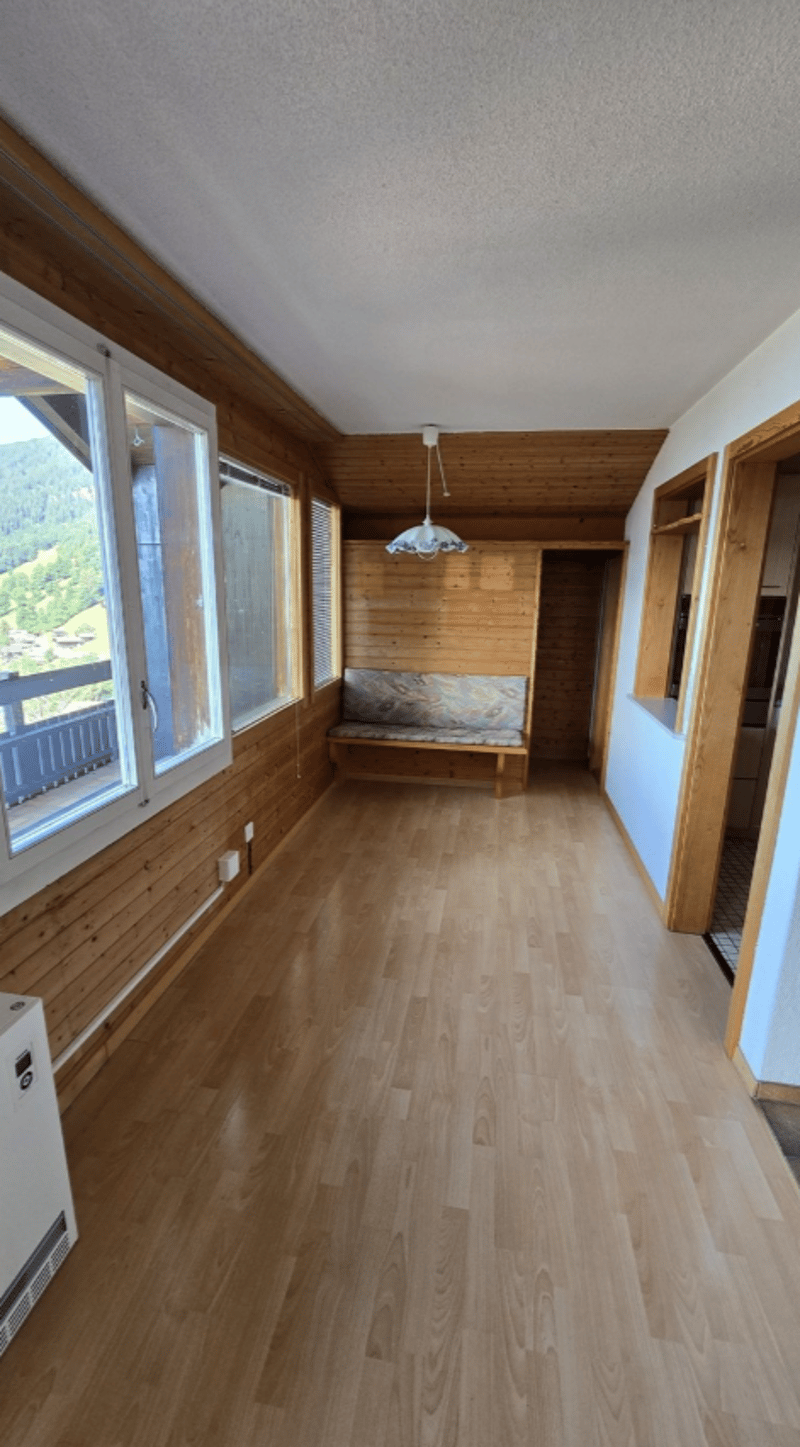 Grosszügige 3-Zimmer-Wohnung mit traumhafter See- und Bergsicht (12)