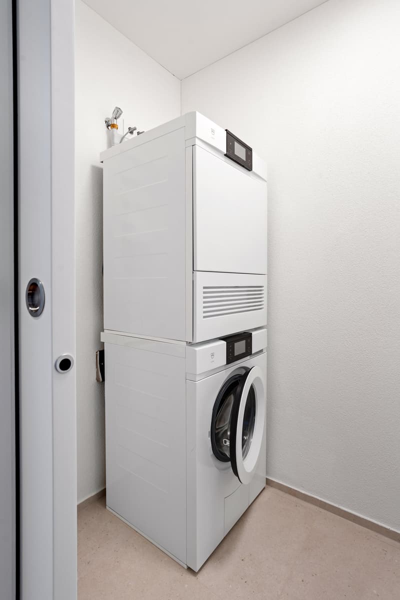 Erstbezug: Stilvolle und grosszügige Maisonette-Wohnung (15)