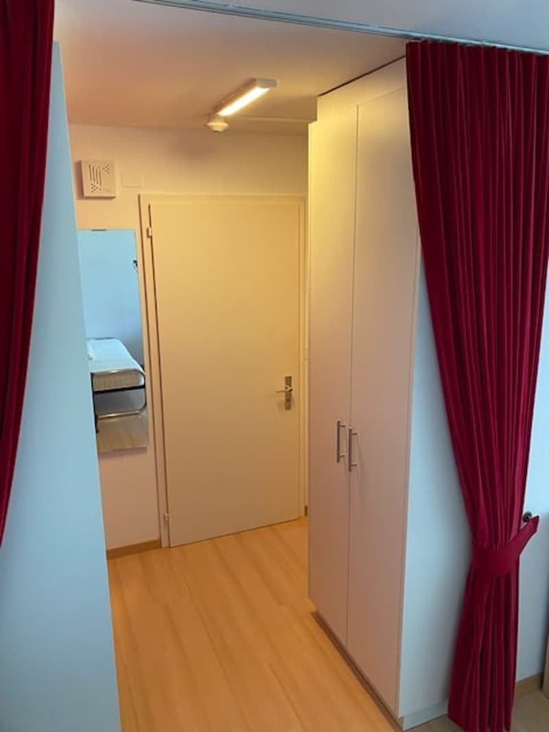 Ruhige gepflegte 1 Zimmer Wohnung (7)
