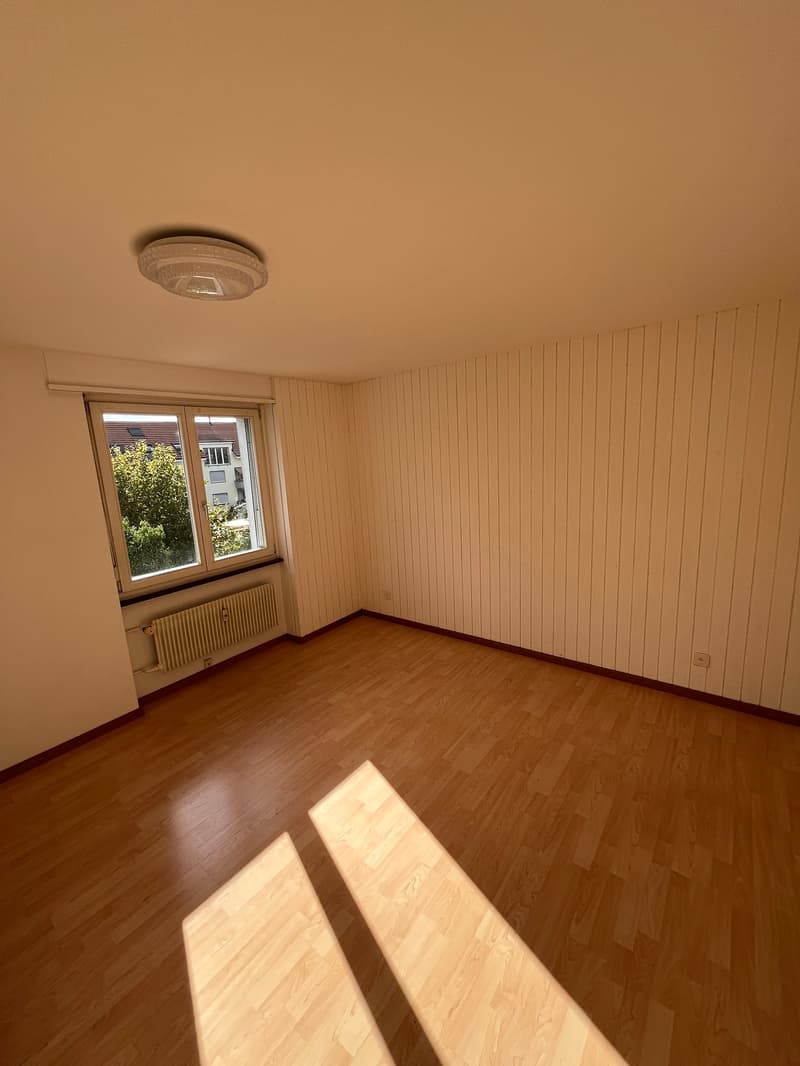 4.5-Zimmerwohnung mit Balkon an ruhiger Lage (4)
