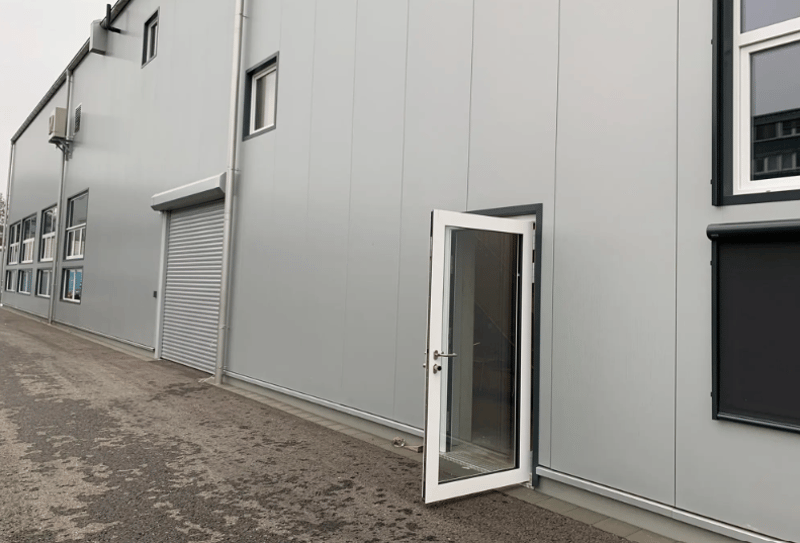 Gewerbe-/Industrieobjekt zur Miete in Studen BE – 370 m² - 450 m² ab 2027 (2)