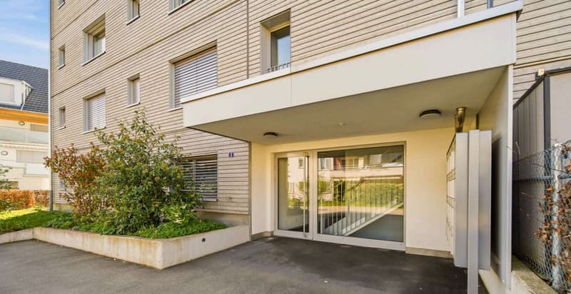 Grosszügige 4.5-Zimmer-Wohnung mit Terrasse in Uster (17)