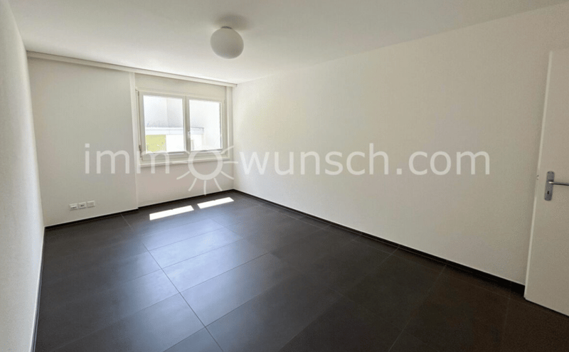 Exklusive 4 ½ Zi. EGTW mit traumhafter Seesicht in Walchwil (9)