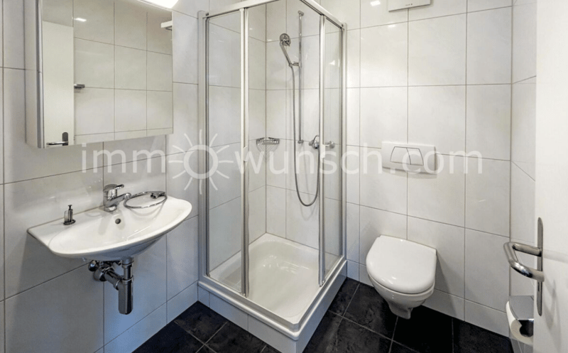 Exklusive 4 ½ Zi. EGTW mit traumhafter Seesicht in Walchwil (5)