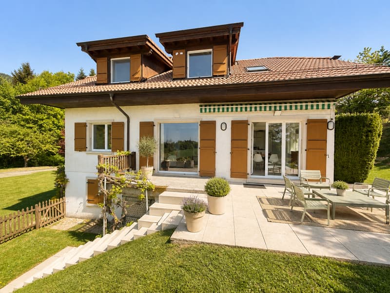 EPALINGES - 6 chambres en villa de standing – EHL à 10 min – Jardin & terrasse (14)