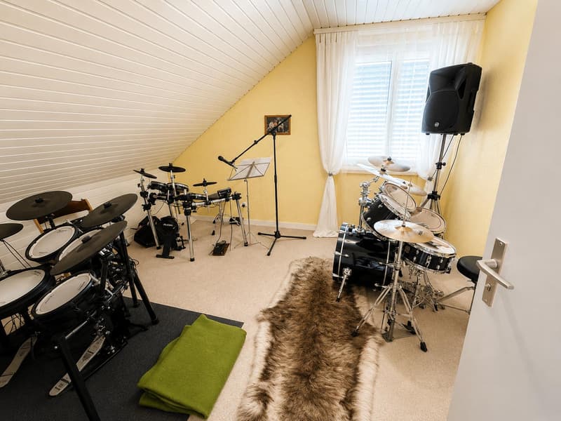 Ihr neues Zuhause in Kestenholz – grosszügiges Einfamilienhaus mit Pool und beheiztem Wintergarten (12)
