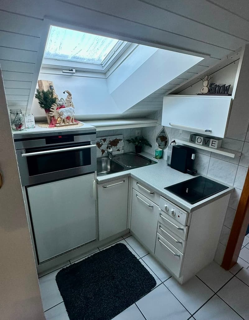Schöne kleine möblierte 2-Zimmer-Dachwohnung mit Balkon – 8852 Altendorf (14)