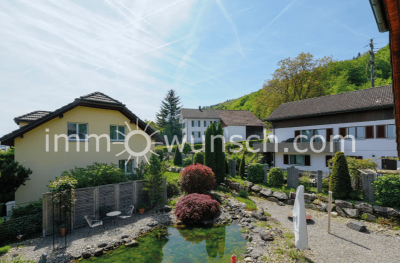 Charmantes 5 ½ Zimmer Einfamilienhaus, mit toller Gartenanlage, an erhöhter und ruhiger Wohnlage (3)