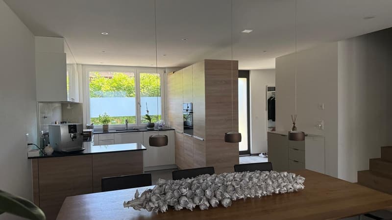 Wunderschönes 5.5-Zimmer-Familienhaus | ca. 240 m² | Garten | 10 Min. von Zug (11)