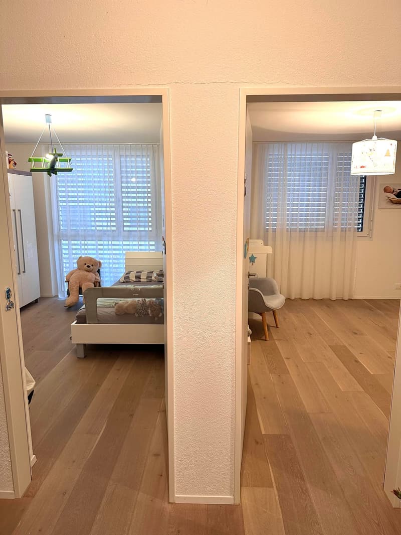 Wunderschönes 5.5-Zimmer-Familienhaus | ca. 240 m² | Garten | 10 Min. von Zug (13)