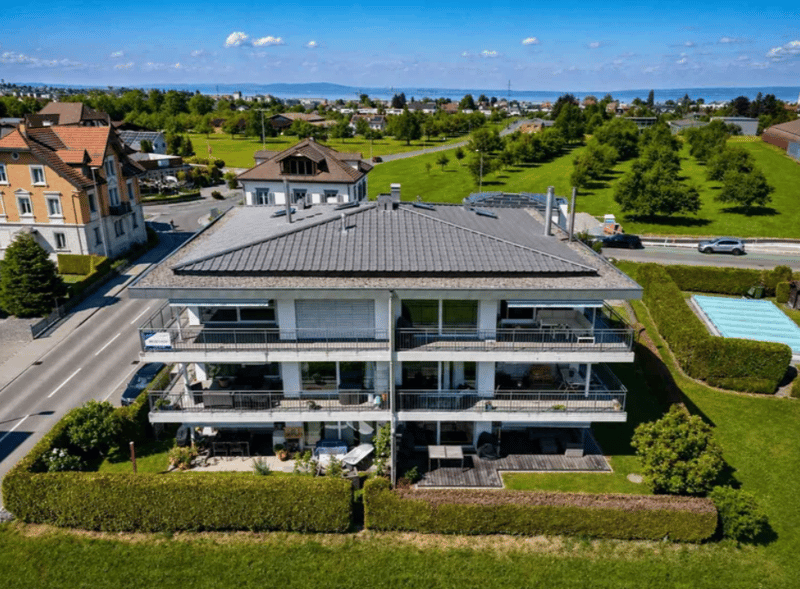 Exklusive 3.5-Zimmer-Attika mit besonderem Wohnambiente nähe Bodensee (1)