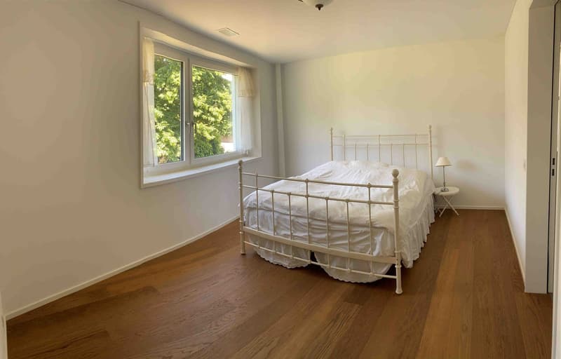 Helle 4.5-Zi.-Wohnung im Minergie-Standard mit Blick auf den Rossbach-Wald- Herrliberg Goldküste (9)