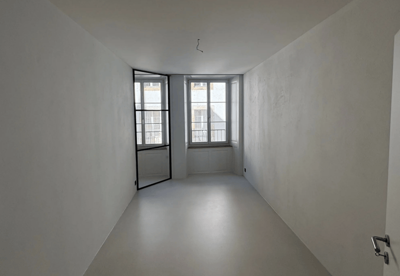 Renovierte Altbauwohnung - 1. Obergeschoss mit Balkon - 4.5-Zimmer mit Seeblick (5)
