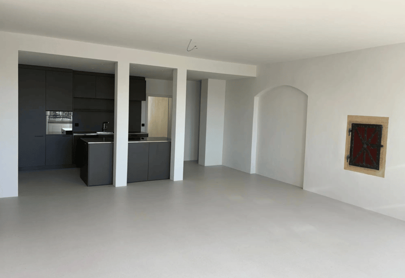 Renovierte Altbauwohnung - 1. Obergeschoss mit Balkon - 4.5-Zimmer mit Seeblick (4)