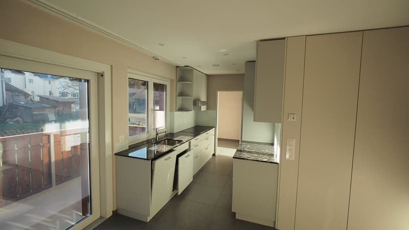Zu vermieten 4 1/2 Zimmer Wohnung 1. Etage (11)