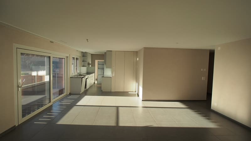Zu vermieten 4 1/2 Zimmer Wohnung 1. Etage (5)